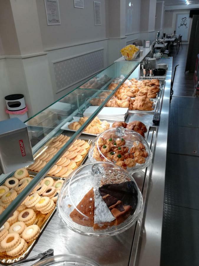 Dolci Ricordi Hotel Bari Bagian luar foto