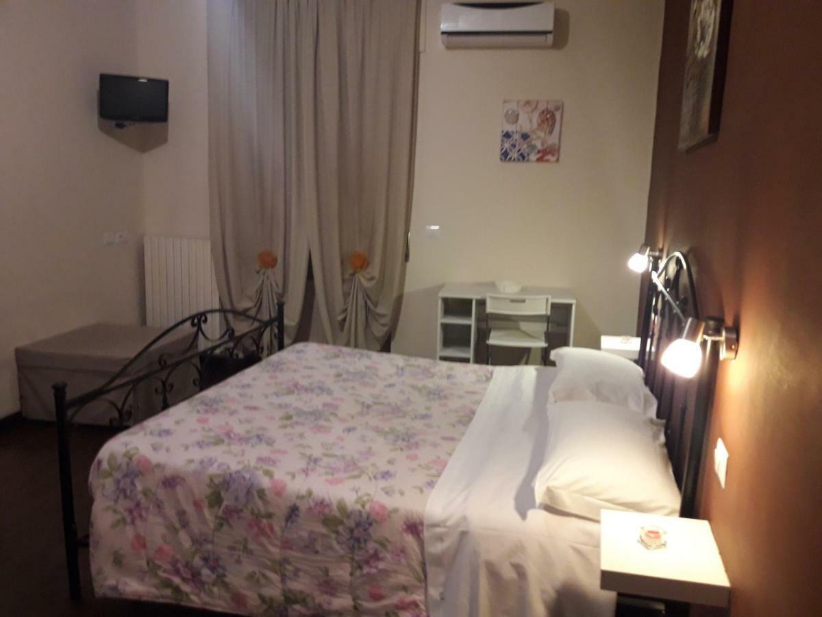 Dolci Ricordi Hotel Bari Bagian luar foto